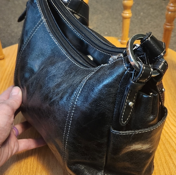 Giani Bernini Black Leather Bag 🎉NICE🎉 - Picture 3 of 16